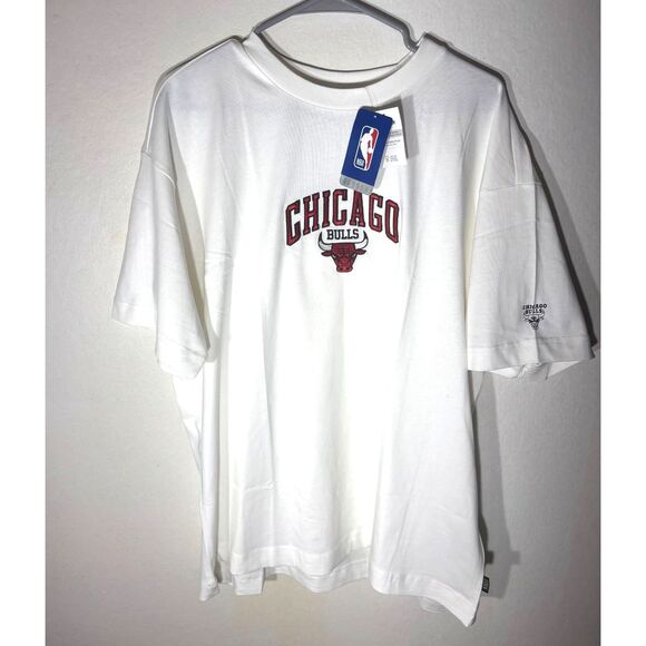 NBA Chicago Bulls Cotton On Men’s T-Shirt Size M New With Tags - Picture 1 of 6